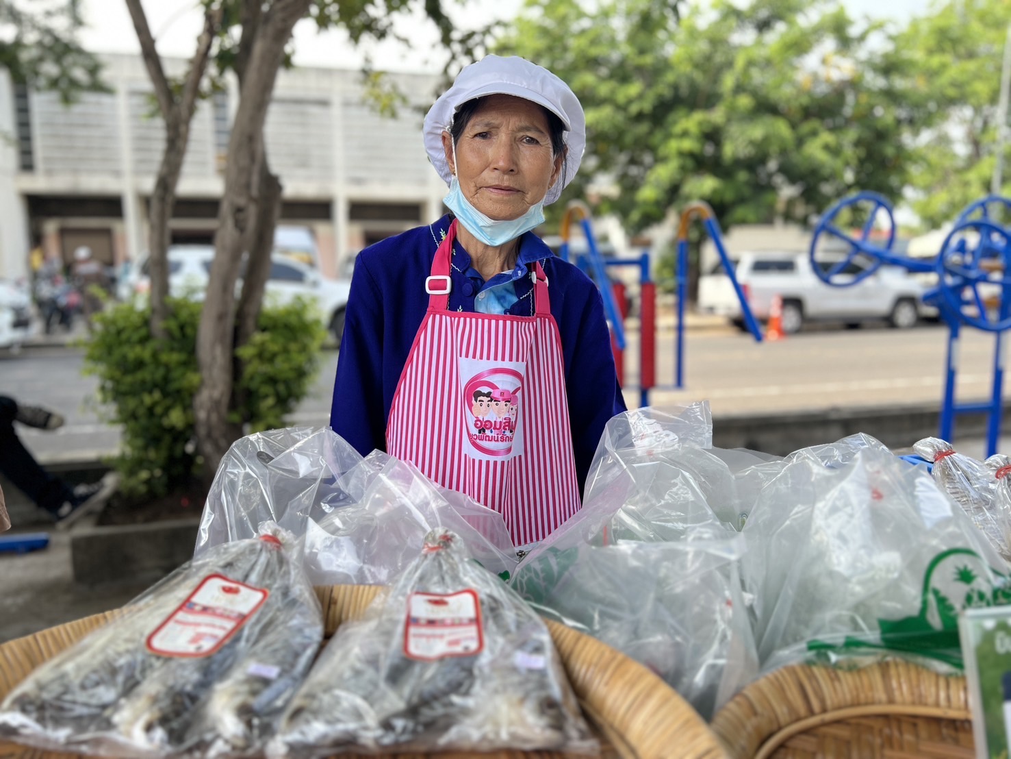 🔆พจ.บุรีรัมย์🔆ติดตามสนับสนุนผู้ผลิต ผู้ประกอบการ OTOP กลุ่มอาชีพ แลชุมชนท่องเที่ยว OTOP นวัตวิถี