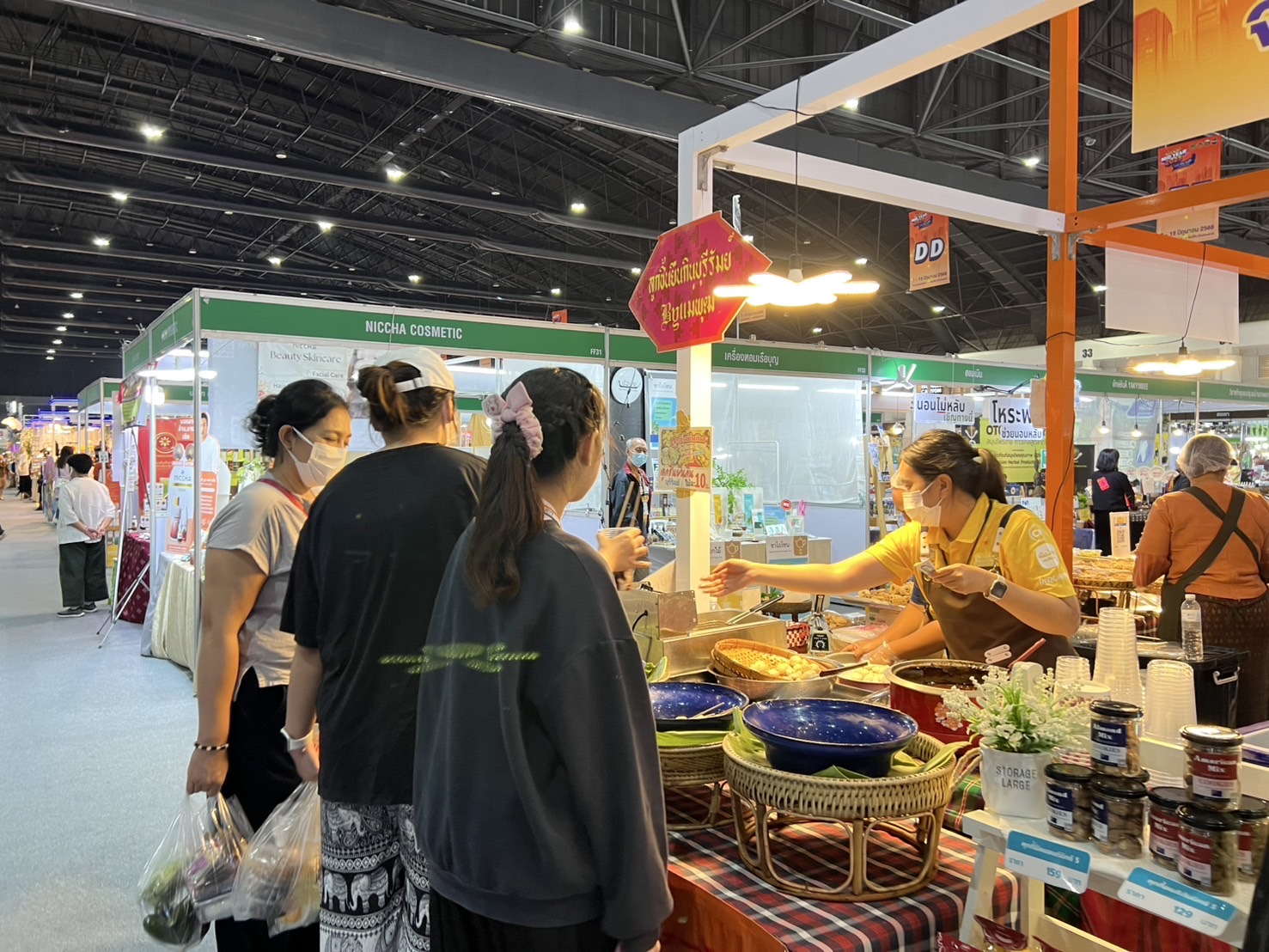 🔆พช.บุรีรัมย์🔆 “OTOP Midyear 2025 ทันโลก ทันสมัย เศรษฐกิจไทยยั่งยืน” ชูศักยภาพภูมิปัญญาไทยสู่สากล นำทัพผู้ประกอบการOTOPร่วมจัดแสดงและจำหน่ายสินค้าOTOP