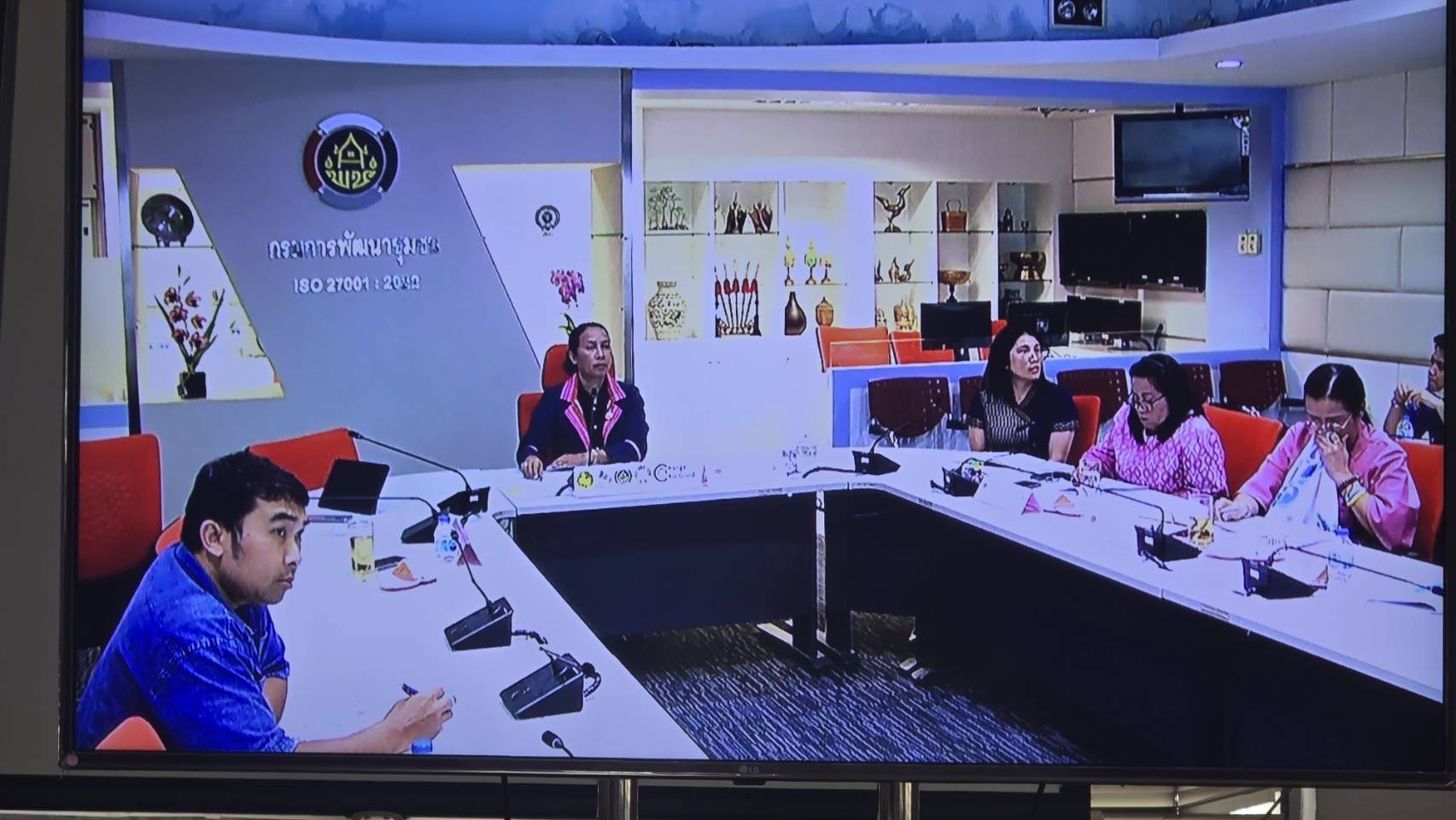 🔆พช.บุรีรัมย์🔆 กองทุนพัฒนาบทบาทสตรี : ร่วมรับฟังการประชุมชี้แจง เร่งรัด กำกับ ติดตามการดำเนินงานกองทุนพัฒนาบทบาทสตรี ผ่านระบบวีดีทัศน์ทางไกล (Video Conference) ครั้งที่ 3/2568