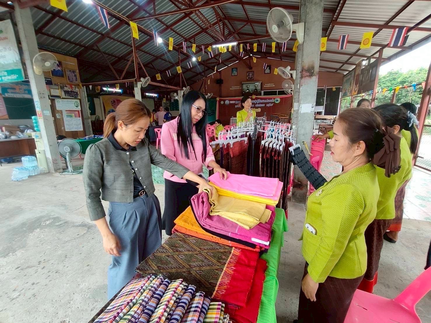 🔆พช.บุรีรัมย์🔆 ลุย!! คัดสรรกิจกรรมพัฒนาชุมชนดีเด่นประจำปี 2568 ระดับกลุ่มอำเภอ(วันที่1)