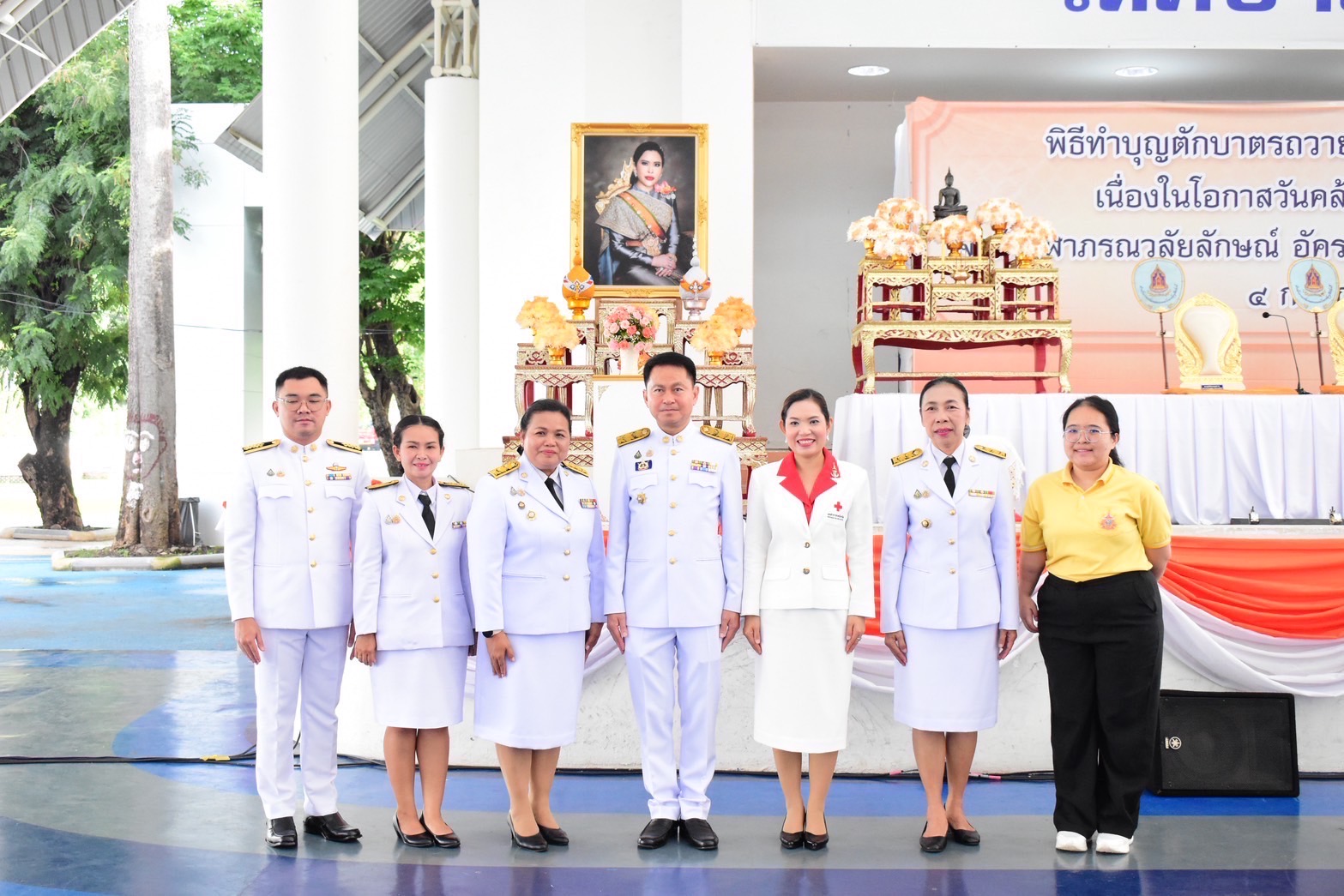 🔆พช.บุรีรัมย์🔆 GROWTH TEAM BURIRAM สร้างสรรค์ สร้างสุข : ร่วมพิธีถวายพระพรชัยมงคล และทำบุญตักบาตรและเนื่องในวันคล้ายวันประสูติสมเด็จพระเจ้าน้องนางเธอ เจ้าฟ้าจุฬาภรณวลัยลักษณ์ อัครราชกุมารี กรมพระศรีสวางควัฒน วรขัตติยราชนารี