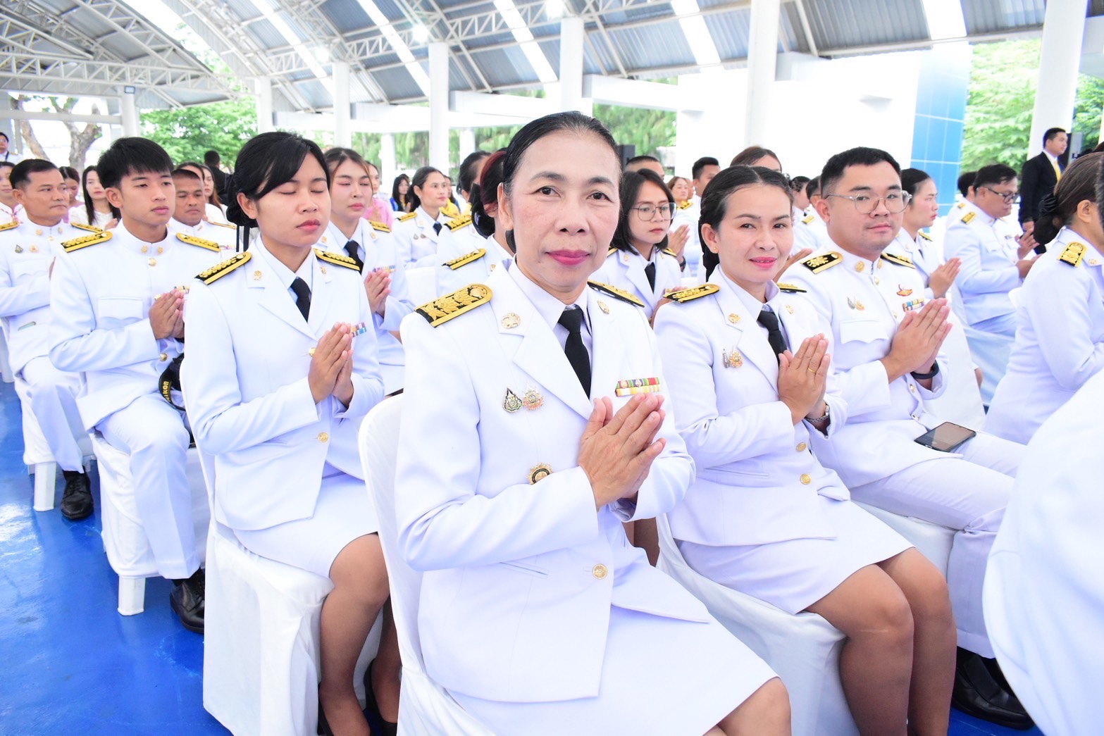 🔆พช.บุรีรัมย์🔆 GROWTH TEAM BURIRAM สร้างสรรค์ สร้างสุข : ร่วมพิธีถวายพระพรชัยมงคล และทำบุญตักบาตรและเนื่องในวันคล้ายวันประสูติสมเด็จพระเจ้าน้องนางเธอ เจ้าฟ้าจุฬาภรณวลัยลักษณ์ อัครราชกุมารี กรมพระศรีสวางควัฒน วรขัตติยราชนารี