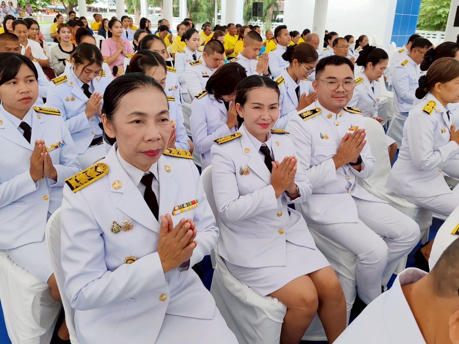 🔆พช.บุรีรัมย์🔆 GROWTH TEAM BURIRAM สร้างสรรค์ สร้างสุข : ร่วมพิธีถวายพระพรชัยมงคล และทำบุญตักบาตรและเนื่องในวันคล้ายวันประสูติสมเด็จพระเจ้าน้องนางเธอ เจ้าฟ้าจุฬาภรณวลัยลักษณ์ อัครราชกุมารี กรมพระศรีสวางควัฒน วรขัตติยราชนารี