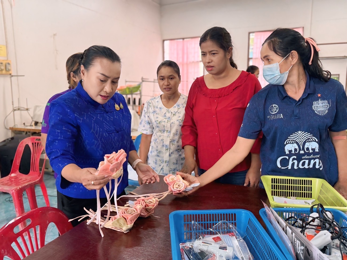 🔆พช.บุรีรัมย์🔆 GROWTH TEAM BURIRAM สร้างสรรค์ สร้างสุข : “จบ ครบหลักสูตร” โครงการพัฒนานวัตกรรมการผลิตและจำหน่ายผลิตภัณฑ์ไหมของกลุ่มจังหวัดนครชัยบุรินทร์แบบครบวงจร กิจกรรมย่อยที่ 3 การพัฒนาทักษะการออกแบบและการแปรรูปผลิตภัณฑ์จากไหม