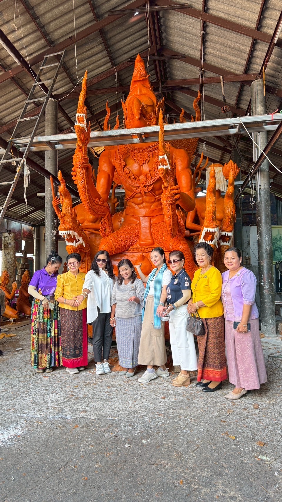 🔆พช.บุรีรัมย์🔆 GROWTH TEAM BURIRAM สร้างสรรค์ สร้างสุข : ร่วมกิจกรรมส่งเสริมการท่องเที่ยวในการจัดงานประเพณีแห่เทียน อําเภอประโคนชัย จังหวัดบุรีรัมย์