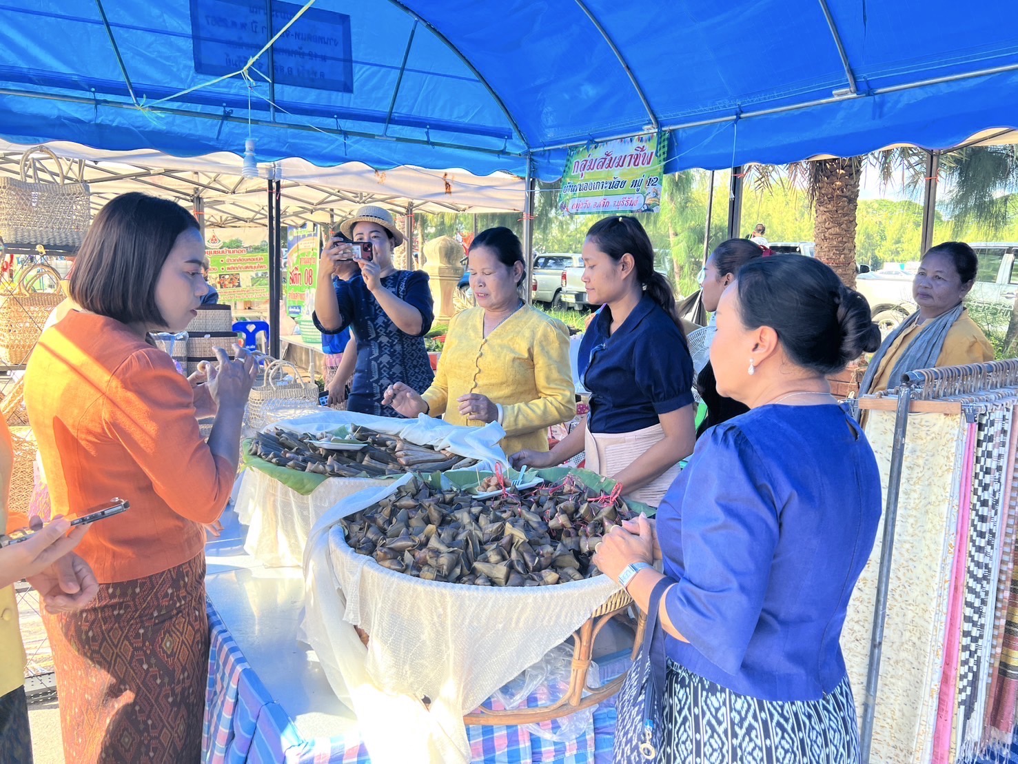 🔆พช.บุรีรัมย์🔆 GROWTH TEAM BURIRAM สร้างสรรค์ สร้างสุข : ประเพณีตักบาตรบนหลังช้างและนมัสการพระพุทธรูปใหญ่ ประจำปี 2568