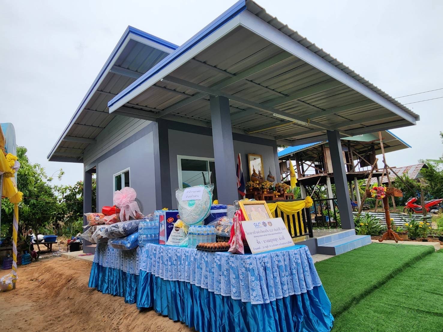 🔆พช.บุรีรัมย์🔆GROWTH TEAM BURIRAM สร้างสรรค์ สร้างสุข : มอบบ้านตามโครงการบ้านห่วงใยจากใจ GLO เพื่อสร้างโอกาสความเสมอภาคทางสังคม และลดความเหลื่อมล้ำความยากจนในมิติด้านความเป็นอยู่ตามระบบ TPMAP