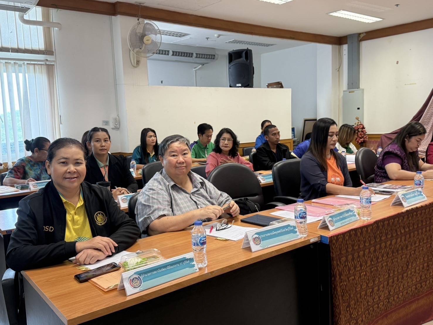 🔆พช.บุรีรัมย์🔆 GROWTH TEAM BURIRAM สร้างสรรค์ สร้างสุข : ประชุมคณะทำงานสนับสนุนการขับเคลื่อนการพัฒนาเศรษฐกิจฐานรากและประชารัฐ จังหวัดบุรีรัมย์