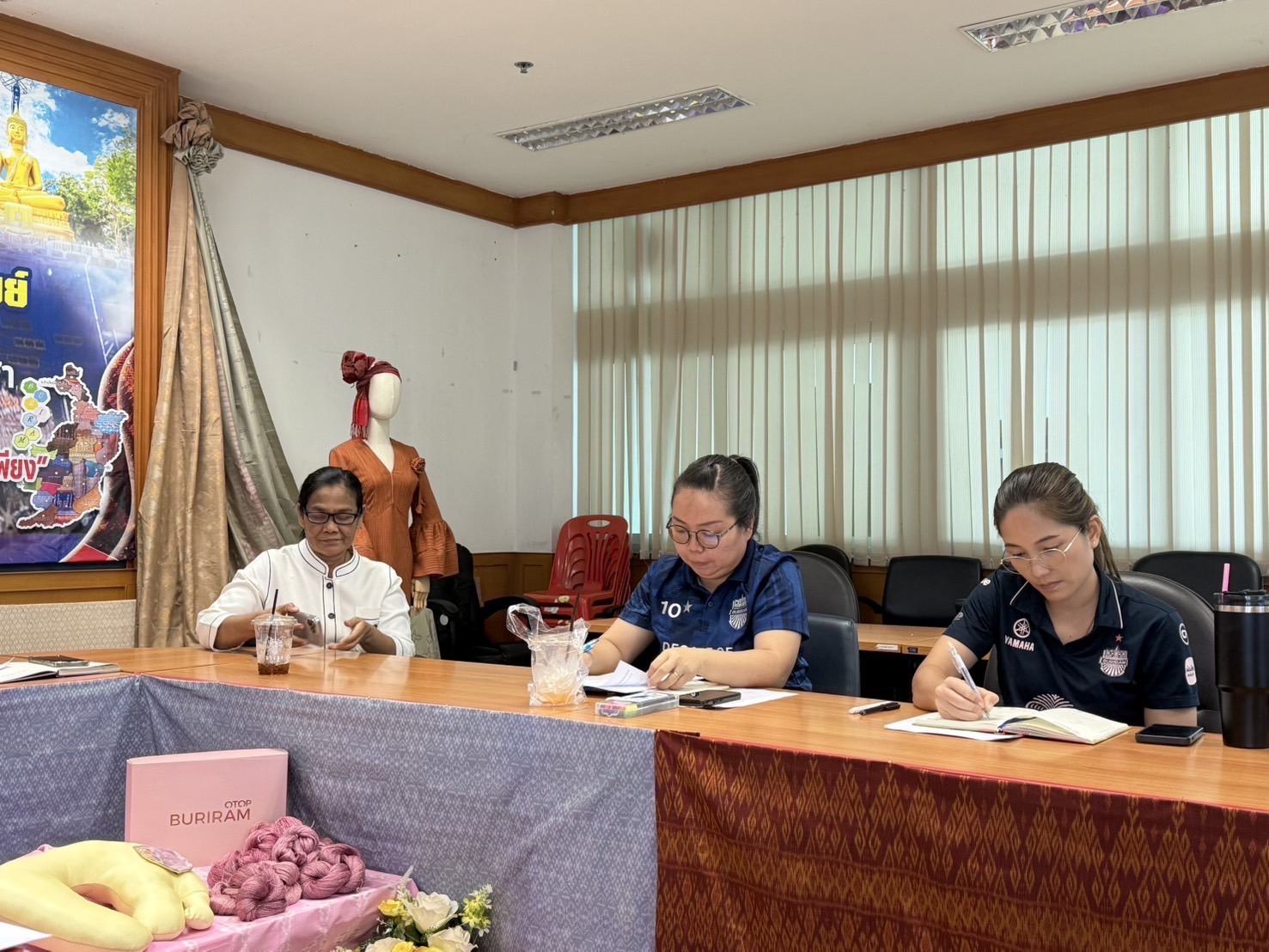 🔆พช.บุรีรัมย์🔆 GROWTH TEAM BURIRAM สร้างสรรค์ สร้างสุข : รับฟังการประชุมชี้แจงแนวทางการคัดเลือกหน่วยงานต้นแบบที่มีผลการปฏิบัติงานและนวัตกรรมดีเด่นประจำปี 2568