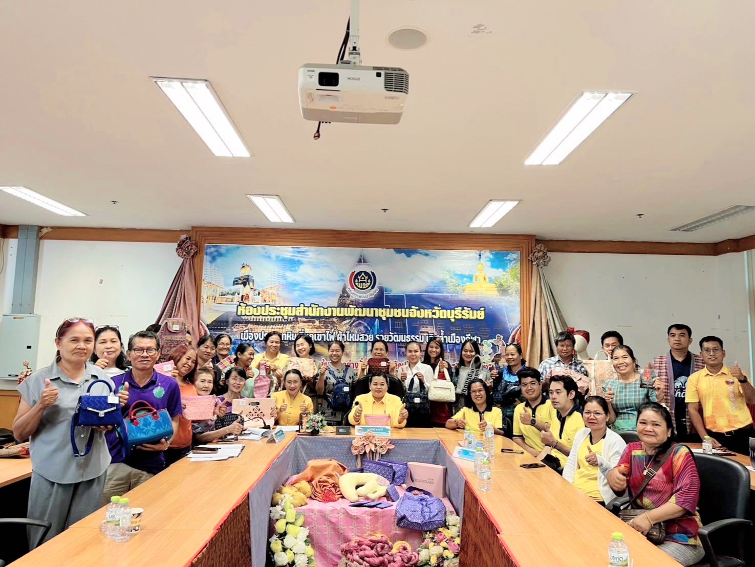 🔆พช.บุรีรัมย์🔆 GROWTH TEAM BURIRAM สร้างสรรค์ สร้างสุข : นำเสนอผลงานโครงการส่งเสริมการผลิต การแปรรูป การตลาด สินค้าเกษตรปลอดภัย