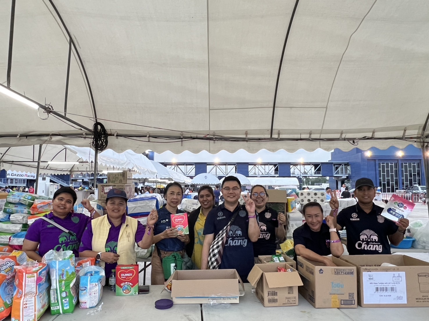 🔆พช.บุรีรัมย์🔆 GROWTH TEAM BURIRAM สร้างสรรค์ สร้างสุข : ระดมทีมร่วมช่วยเหลือพี่น้องผู้ได้รับผลกระทบจากเหตุการณ์ การสู้รบตามแนวชายแดนอำเภอบ้านกรวดและอำเภอละหานทราย (วันที่3)