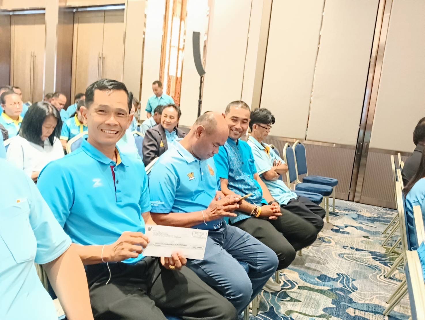 🔆พช.บุรีรัมย์🔆 GROWTH TEAM BURIRAM : ร่วมโครงการเตรียมความพร้อมเพื่อรับพระราชทานเงินขวัญถุงกองทุนแม่ของแผ่นดิน ประจำปี 2568 “ก้าวสู่ทศวรรษที่ 3 อ้อมกอดของแม่”