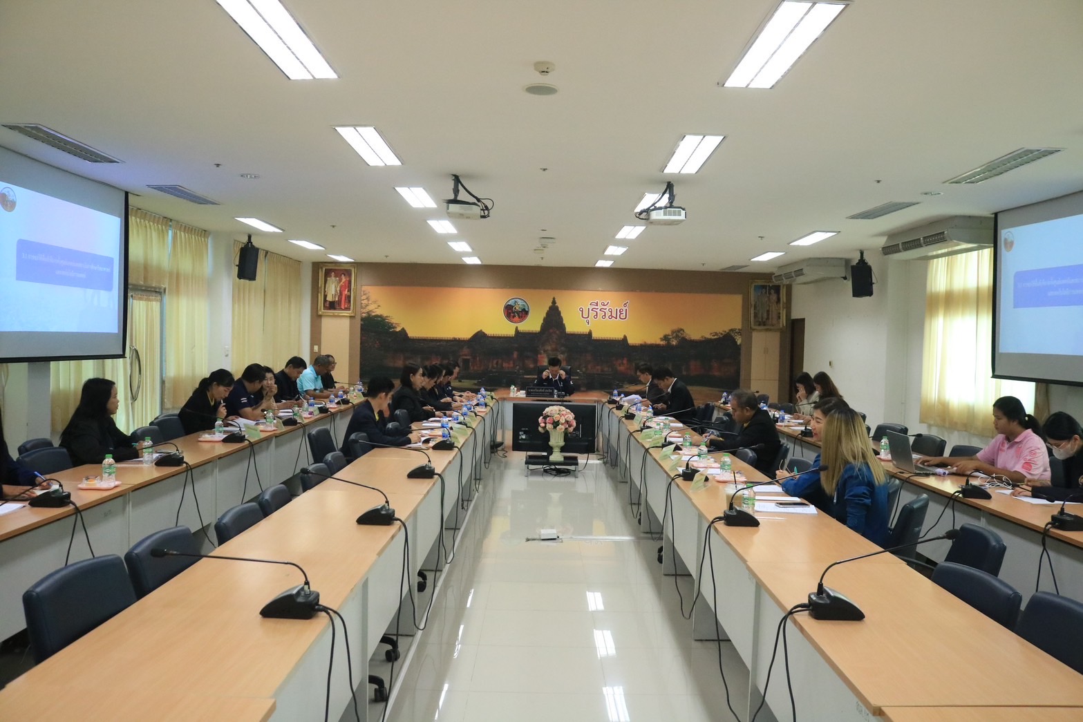 🔆พช.บุรีรัมย์🔆 GROWTH TEAM BURIRAM สร้างสรรค์ สร้างสุข : ร่วมประชุมคณะกรรมการร่วมภาครัฐและเอกชนเพื่อพัฒนาและแก้ไขปัญหาทางเศรษฐกิจจังหวัดบุรีรัมย์ (กรอ.จังหวัดบุรีรัมย์) ครั้งที่ 5/2568