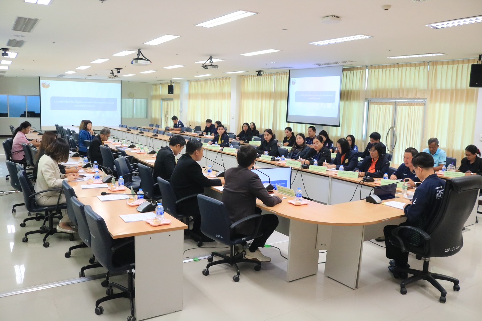 🔆พช.บุรีรัมย์🔆 GROWTH TEAM BURIRAM สร้างสรรค์ สร้างสุข : ร่วมประชุมคณะกรรมการร่วมภาครัฐและเอกชนเพื่อพัฒนาและแก้ไขปัญหาทางเศรษฐกิจจังหวัดบุรีรัมย์ (กรอ.จังหวัดบุรีรัมย์) ครั้งที่ 5/2568