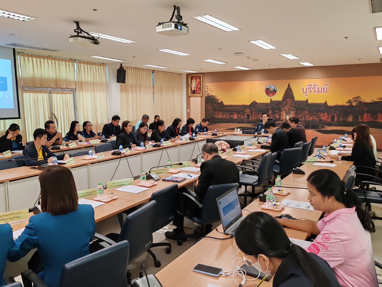 🔆พช.บุรีรัมย์🔆 GROWTH TEAM BURIRAM สร้างสรรค์ สร้างสุข : ร่วมประชุมคณะกรรมการร่วมภาครัฐและเอกชนเพื่อพัฒนาและแก้ไขปัญหาทางเศรษฐกิจจังหวัดบุรีรัมย์ (กรอ.จังหวัดบุรีรัมย์) ครั้งที่ 5/2568