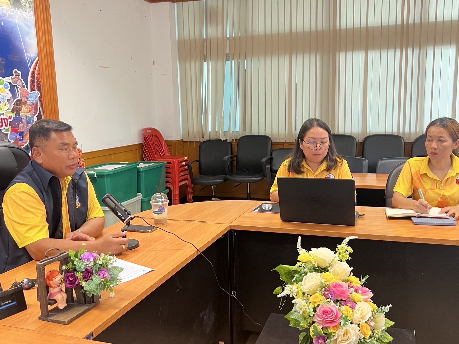 🔆พช.บุรีรัมย์🔆GROWTH TEAM BURIRAM สร้างสรรค์ สร้างสุข : ประชุม ชี้แจงการสำรวจข้อมูลครัวเรือนที่ได้รับผลกระทบจากสถานการณ์ความไม่สงบในพื้นที่จังหวัดบุรีรัมย์ในพื้นที่เป้าหมาย ผ่านระบบ Cisco Webex Meetings