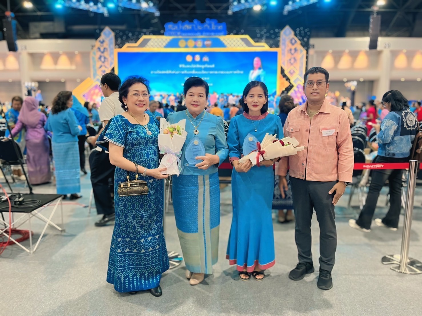 🔆พช.บุรีรัมย์🔆 GROWTH TEAM BURIRAM สร้างสรรค์ สร้างสุข : สตรีบุรีรัมย์ รับรางวัล “สตรีดีเด่นการขับเคลื่อนนโยบายกระทรวงมหาดไทย” ประจำปี 2568 สตรีผู้มีบทบาทสำคัญในการพัฒนาประเทศ