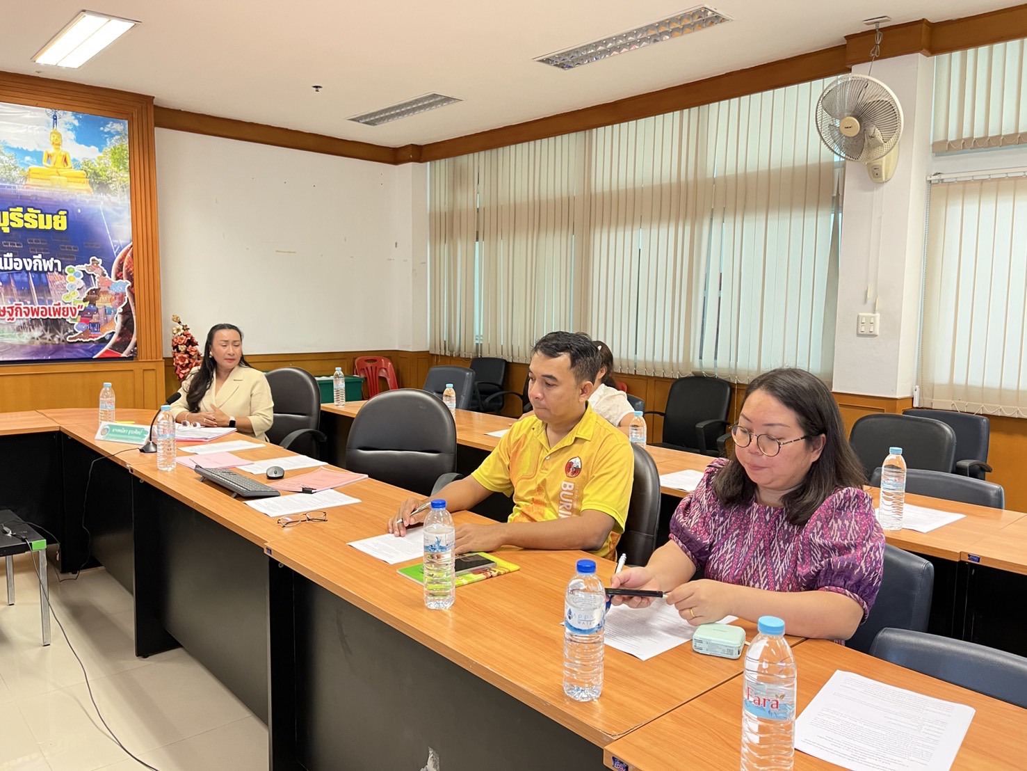 🔆พช.บุรีรัมย์🔆 GROWTH TEAM BURIRAM สร้างสรรค์ สร้างสุข : ดำเนินการประชุมเตรียมความพร้อมคณะทำงานพิจารณากลั่นกรองผ้าและงานหัตกรรมที่ส่งเข้าประกวดฯ ระดับจังหวัด ประจำปี 2568 ผ่านระบบ (Cisco Webex Meeting)