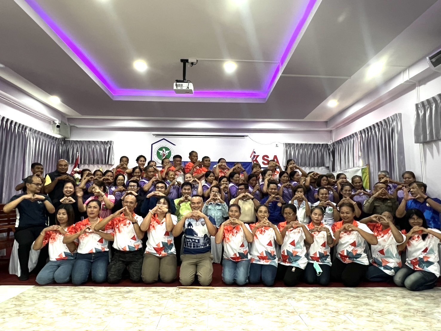 🔆พช.บุรีรัมย์🔆 GROWTH TEAM BURIRAM สร้างสรรค์ สร้างสุข :ร่วมพิธิเปิด การประชุมเชิงปฏิบัติการ การเพิ่มทักษะให้แก่ผู้นำหมู่บ้าน/ชุมชน ในการป้องกันและแก้ไขปัญหาผู้ป่วยจิตเวช จากการใช้สารเสพติด โดยการมีส่วนร่วมของชุมชน (CBTx)